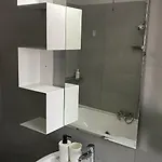 Victoria Hotel 3*