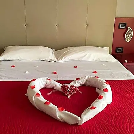 Victoria Hotel 3*