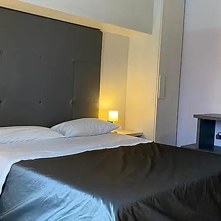 Victoria Hotel