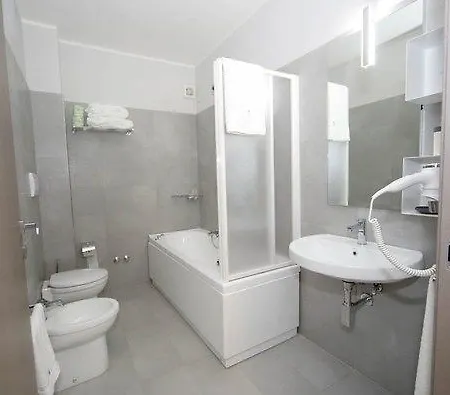 Hotel Victoria 3*