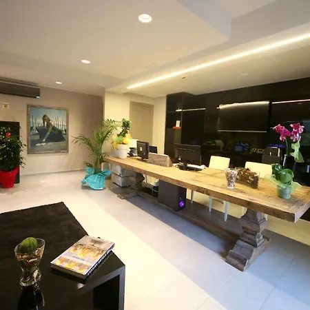 Hotel Victoria 3*